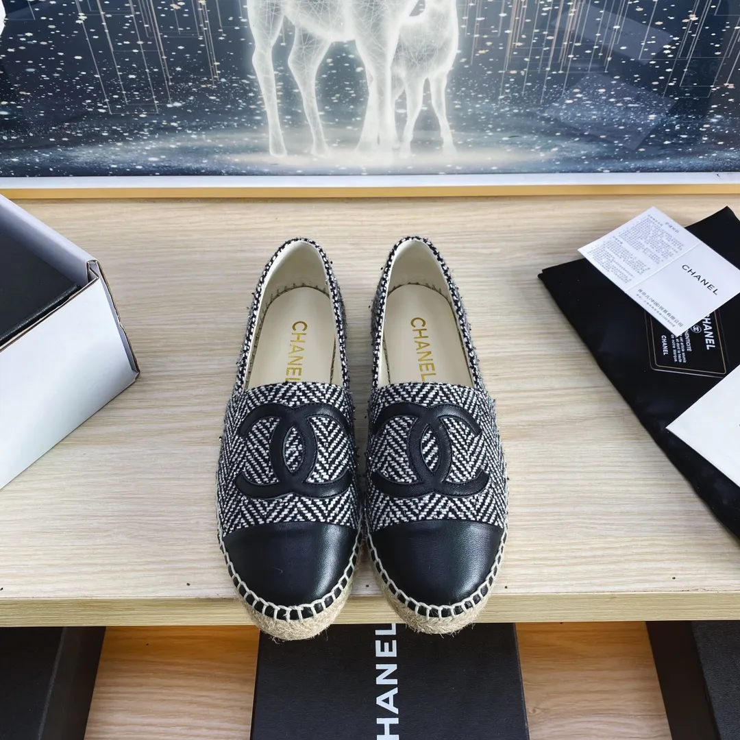 👟👟Ex-factory price 420👟👟 🌈🌈Chanel Chanel✈️2023s spring and summer new fisherman shoes😍😍Taikoo Hui purchased three pairs of original versions for development🐂🐂🤩Original versions are shipped one to one❗️❗️Code number: 34-42 (34 41 42 customized)